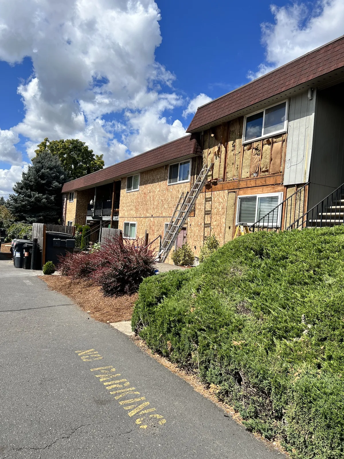 Apartment Siding Replacement & Dry Rot Repair in Portland, OR photo 1
